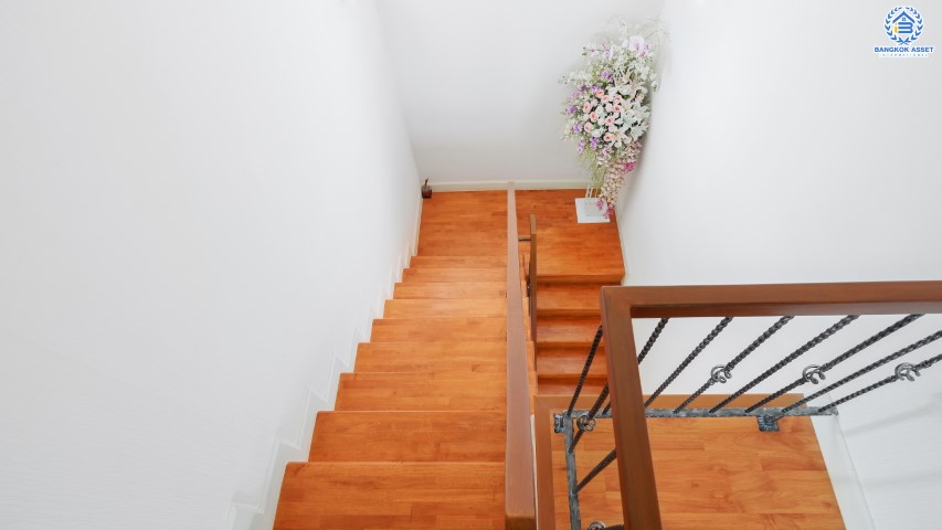 บ้านเดี่ยวมือสองย่านนนทบุรี ม.บางกอก บูเลอวาร์ด ราชพฤกษ์-พระราม5 หลังมุม! เนื้อที่ 56 ตร.ว. ตกแต่ง Built-in ฟังก์ชัน 3 ห้องนอน 4 ห้องน้ำ 2 ที่จอกรถ พร้อมอยู่ บนทำเลเดินทางสะดวก ติดถนนราชพฤกษ์ ใกล้วงเวียนพระราม 5 , The Walk ราชพฤกษ์...